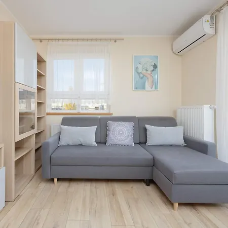 Apartment Sloneczny Z Pieknym Widokiem Klimatyzacja Renters Warsaw