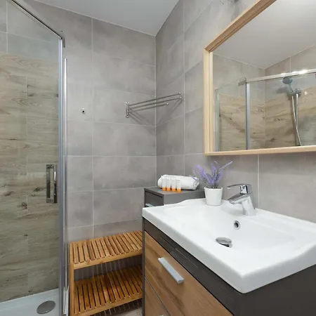 Sloneczny Z Pieknym Widokiem Klimatyzacja Renters Warsaw
